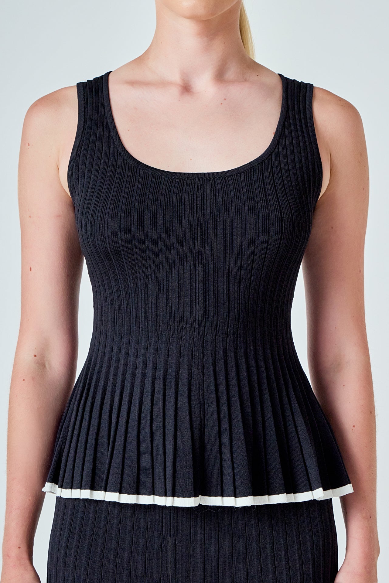 Knit Pleated Tipped Sleeveless Top