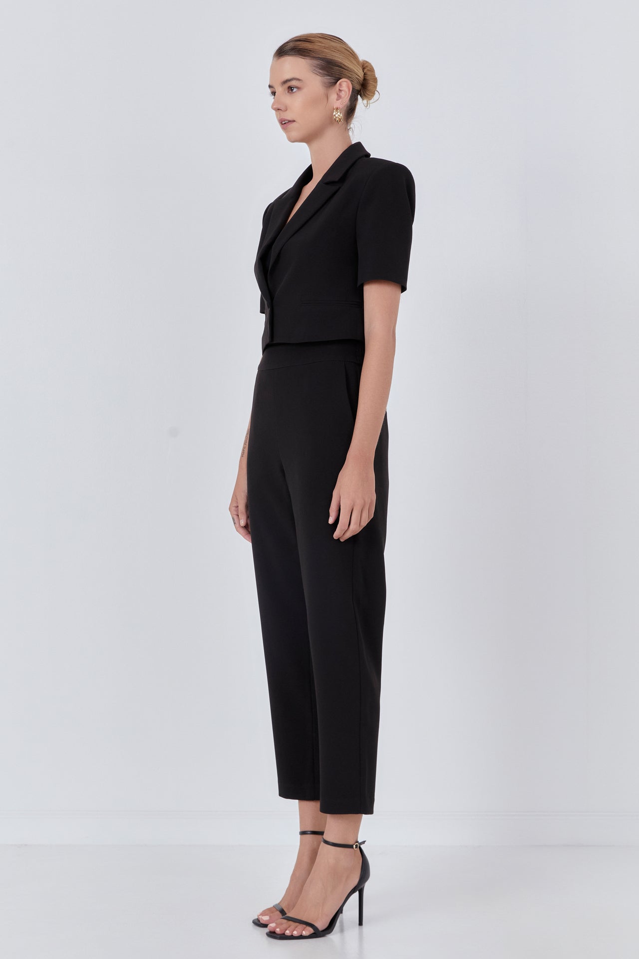 Cropped Short Sleeve Blazer